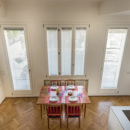 Rentclass - Plutarco Appartement *